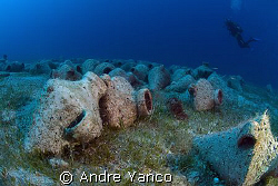 Amphoramania !  Shot off the coast of Kaş in the Meditera... by Andre Yanco 